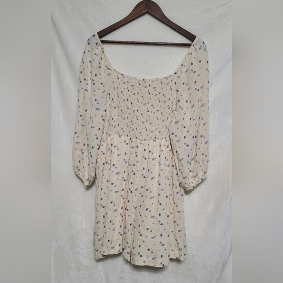 American Eagle Women's Floral Long Sleeve Smocked Romper Size L - Picture 7 of 7